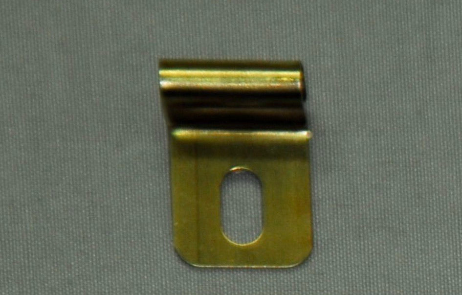 TOP & GRILL HEATING ELEMENT CLIP - COOKER